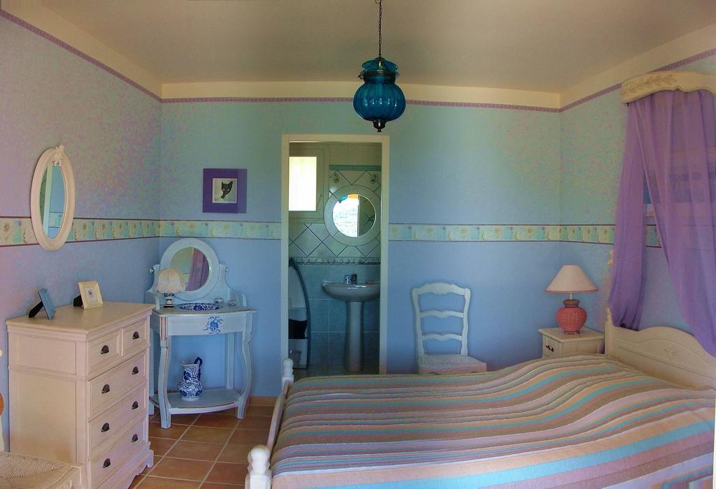 Mas De Courreges Hotel Сен-Иполит-дю-Фор Стая снимка